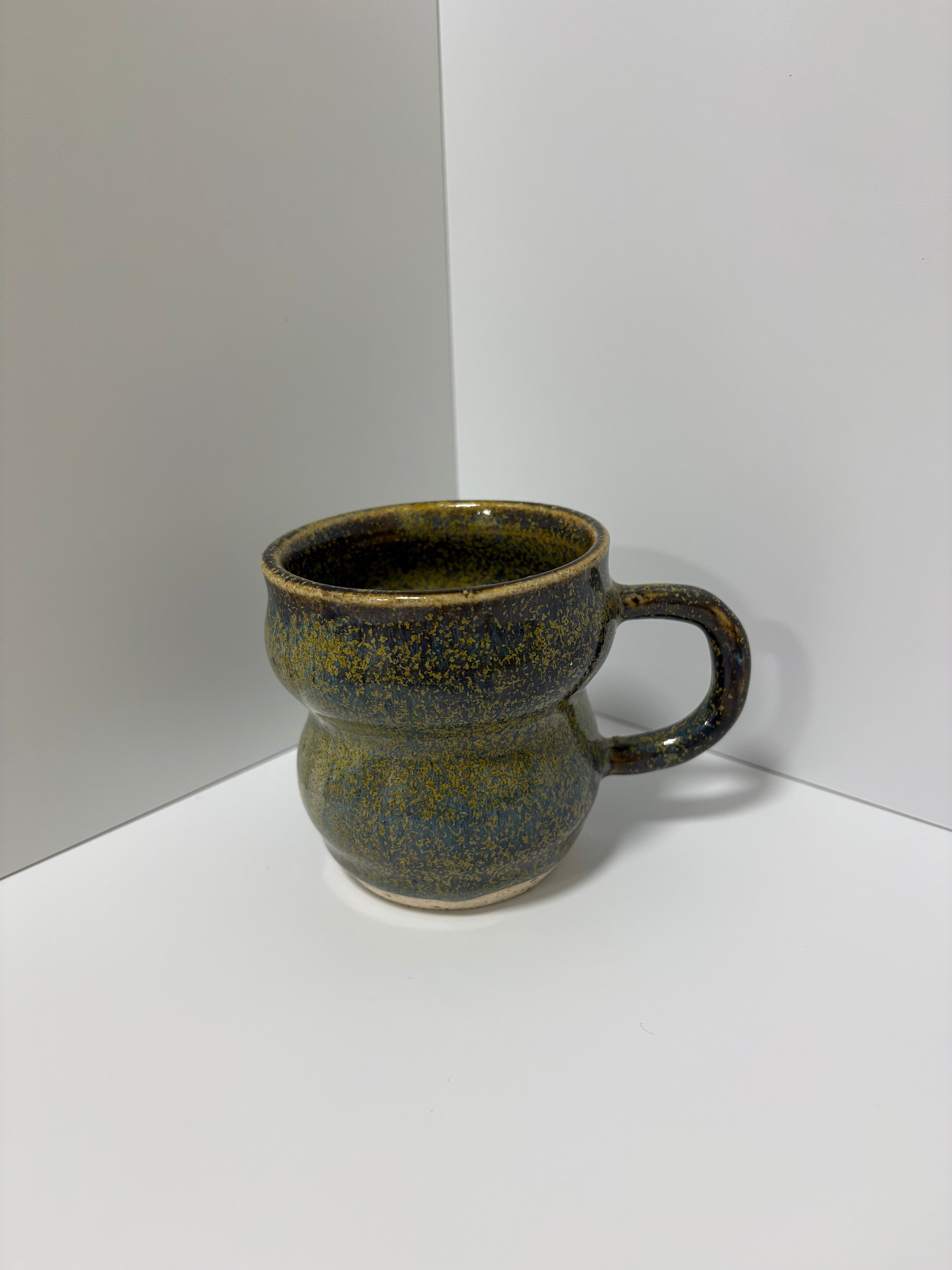Curvy Mug