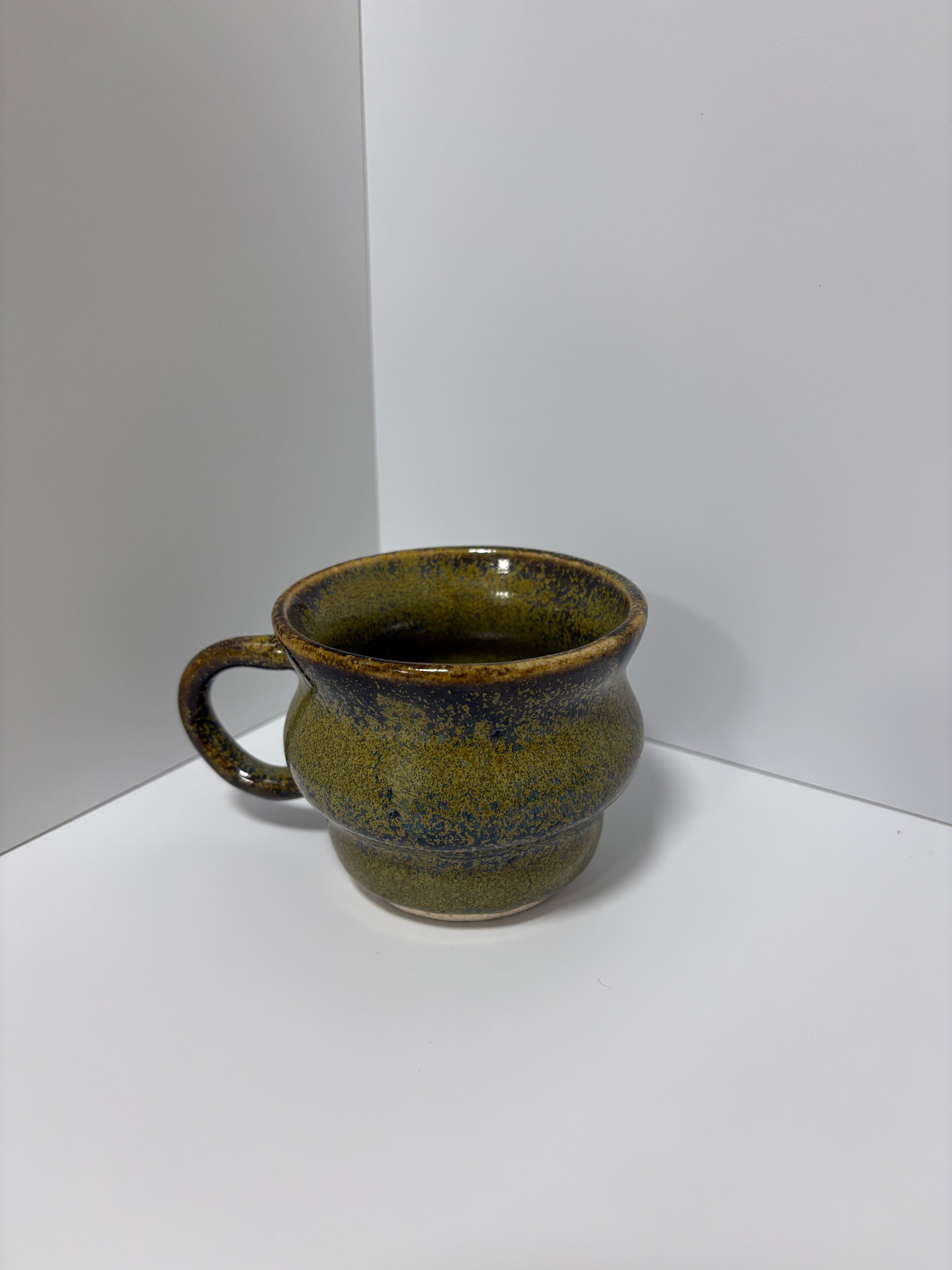 Curvy Mug